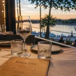 Restaurant terrasse Orléans avec vue sur la Loire, table sur la terrasse